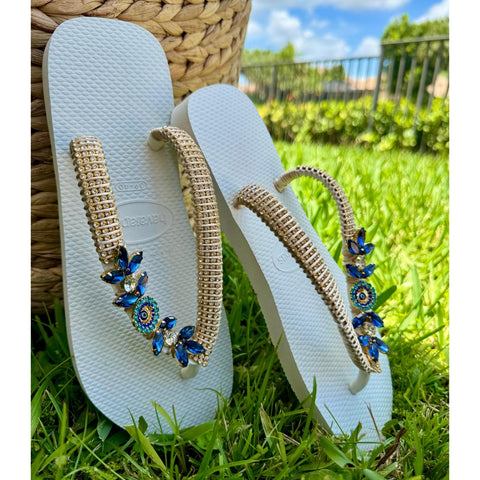 Havaianas Greek eyes